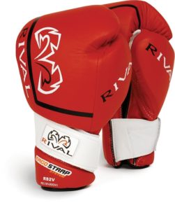 Heavy Bag Gloves vs Boxing Gloves, Which one should you get?